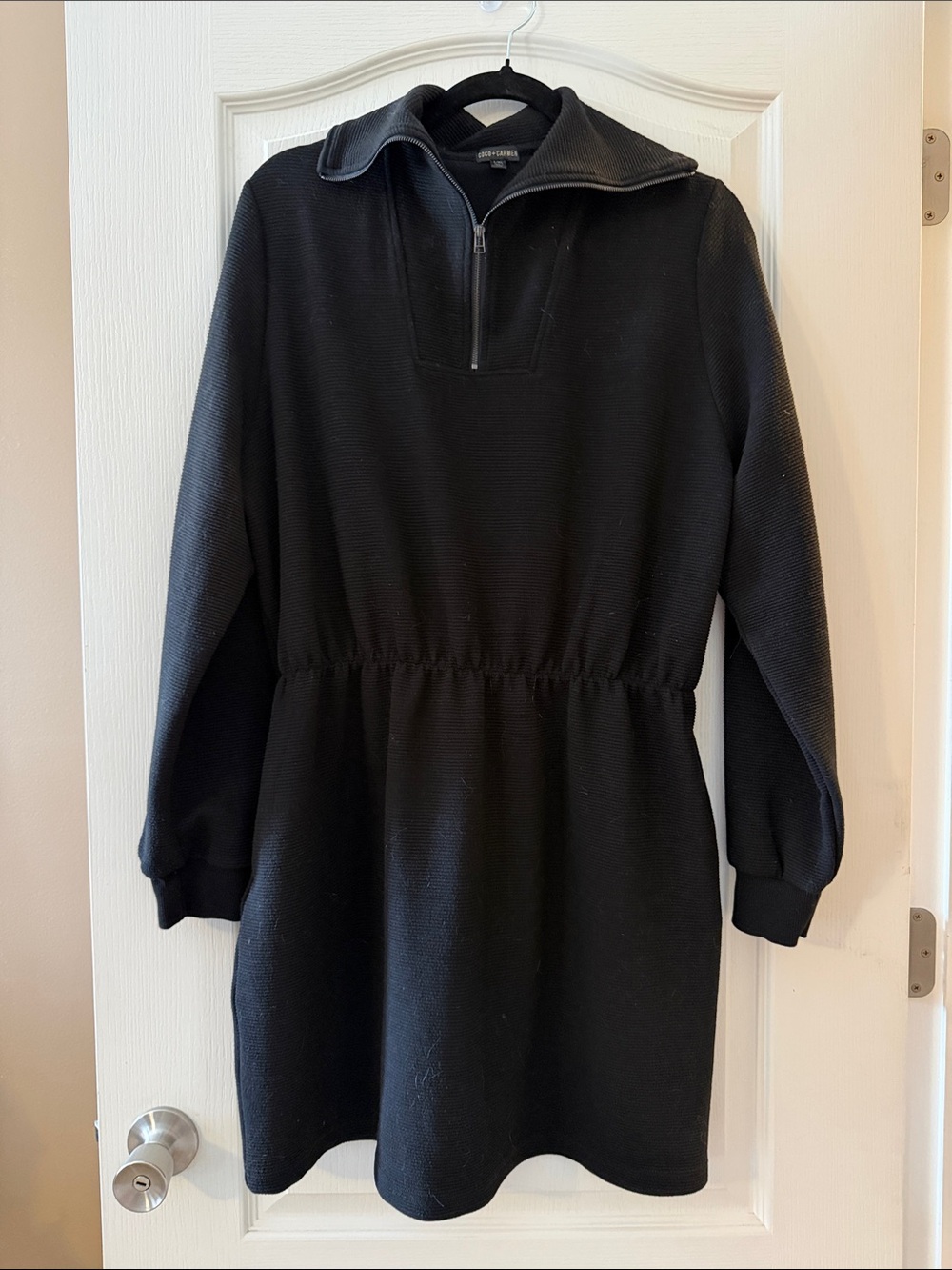 Coco & Carmen black elastic waist dress w/ Quarter Zip